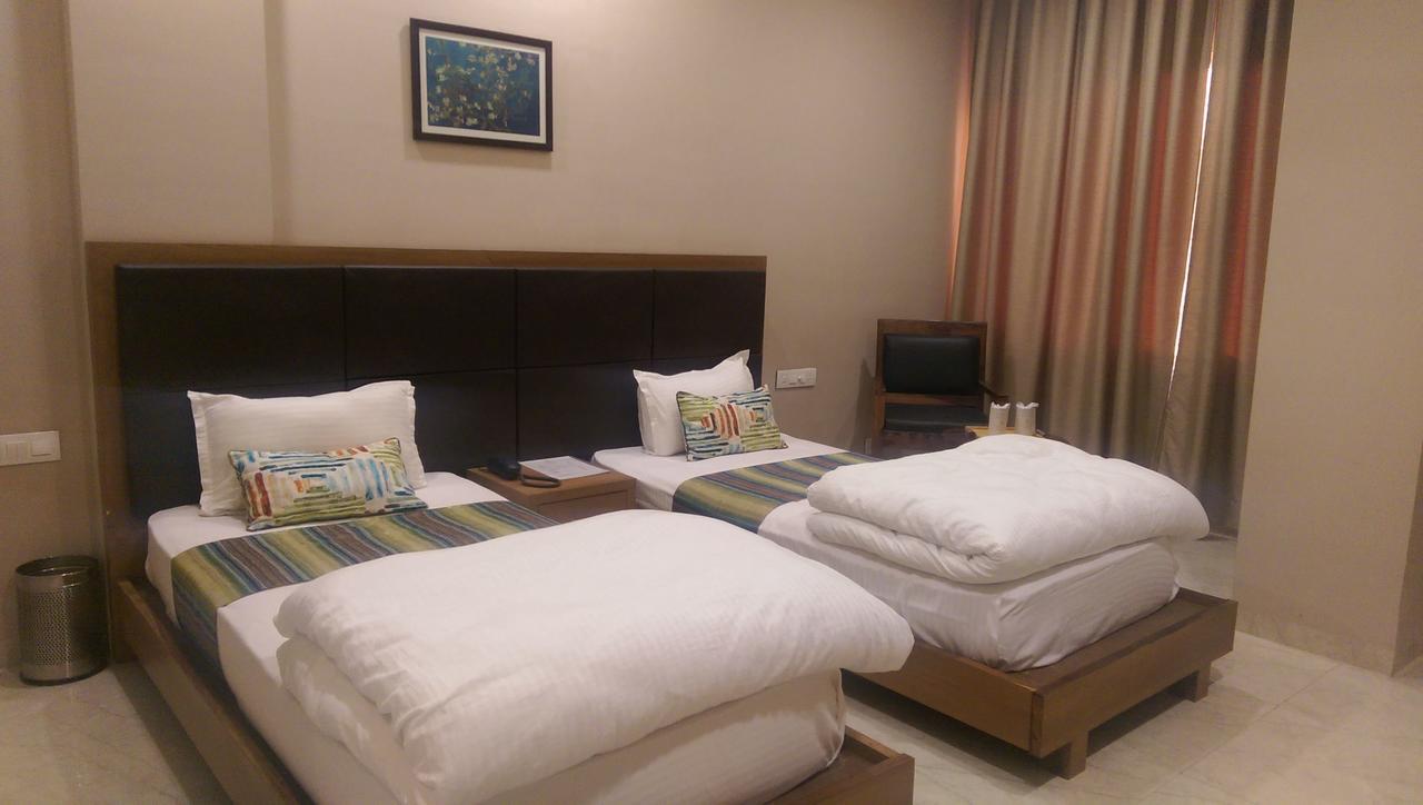The Premier Hotel Kota  Buitenkant foto